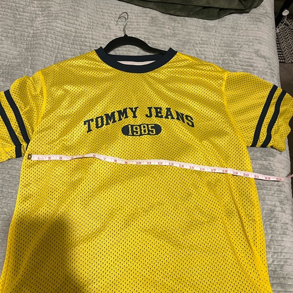 Tommy Hilfiger Yellow Mesh Jersey with Black Trim - Picture 2 of 4